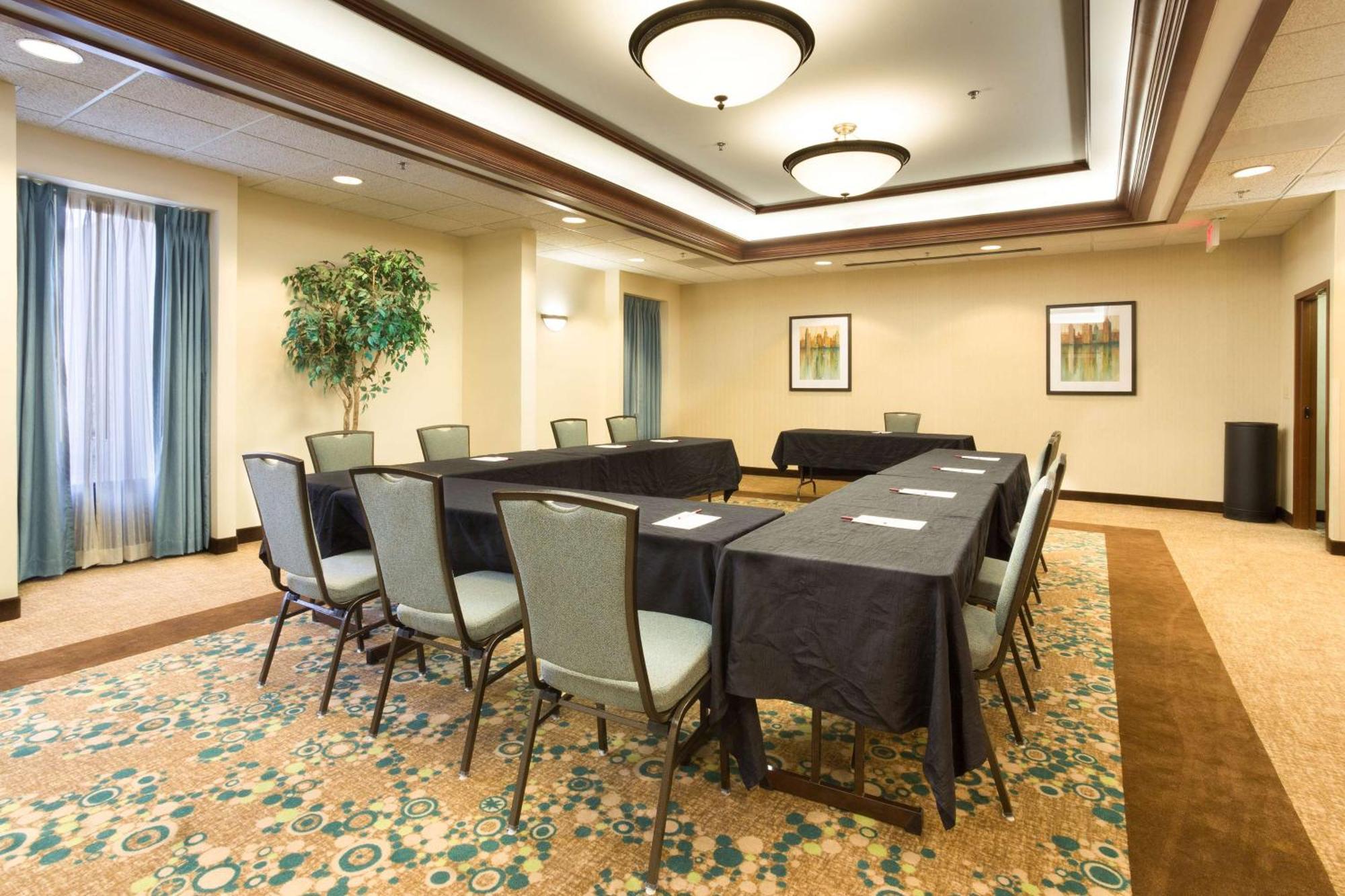 Drury Inn & Suites Birmingham Lakeshore Drive Екстериор снимка
