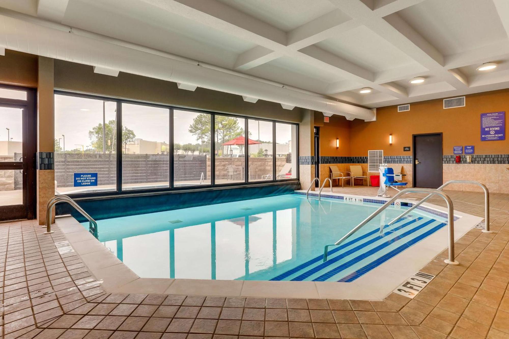 Drury Inn & Suites Birmingham Lakeshore Drive Екстериор снимка