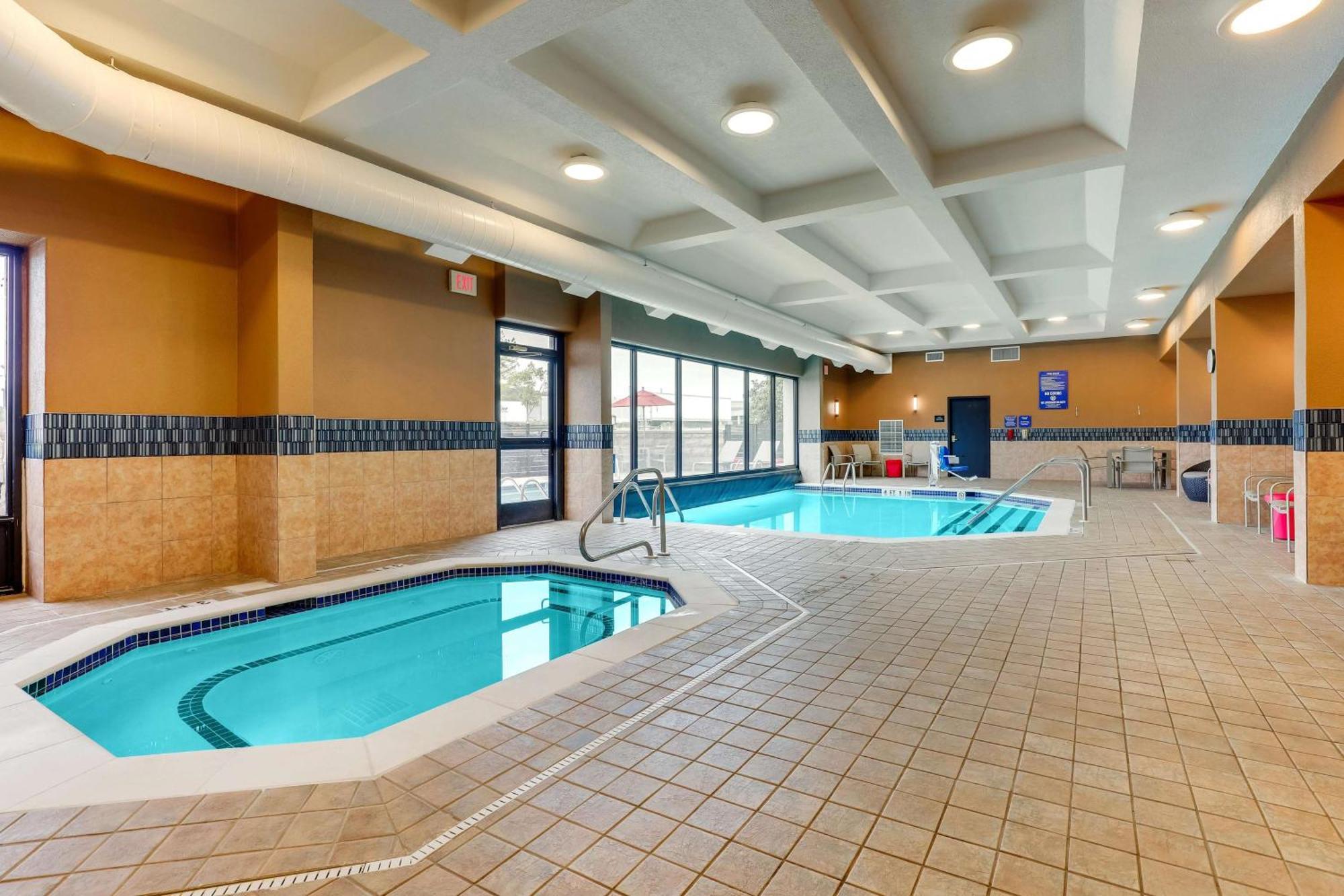 Drury Inn & Suites Birmingham Lakeshore Drive Екстериор снимка