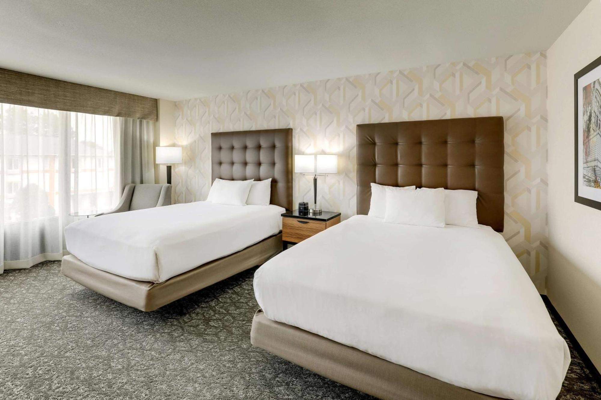 Drury Inn & Suites Birmingham Lakeshore Drive Екстериор снимка