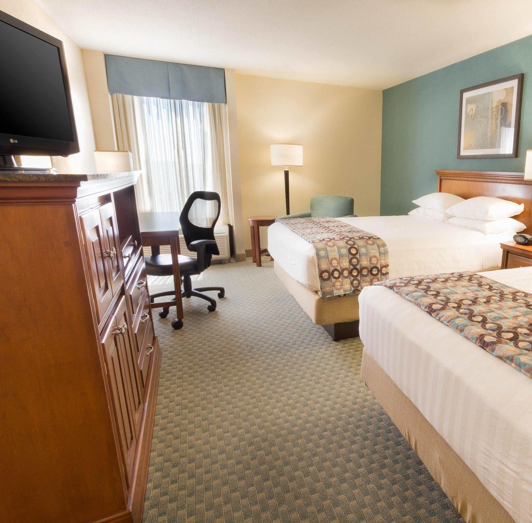 Drury Inn & Suites Birmingham Lakeshore Drive Екстериор снимка